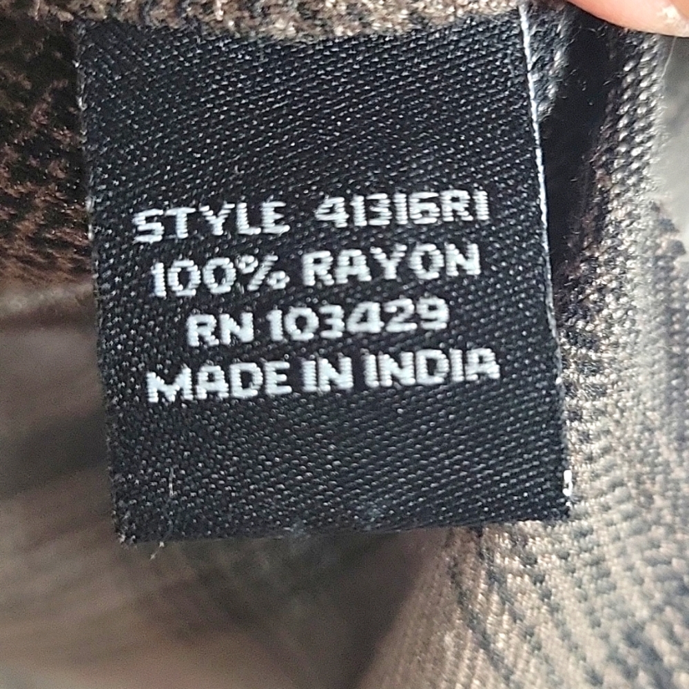 Intro. V-Neckline Plaid Button Tab Adjustable Sle… - image 6